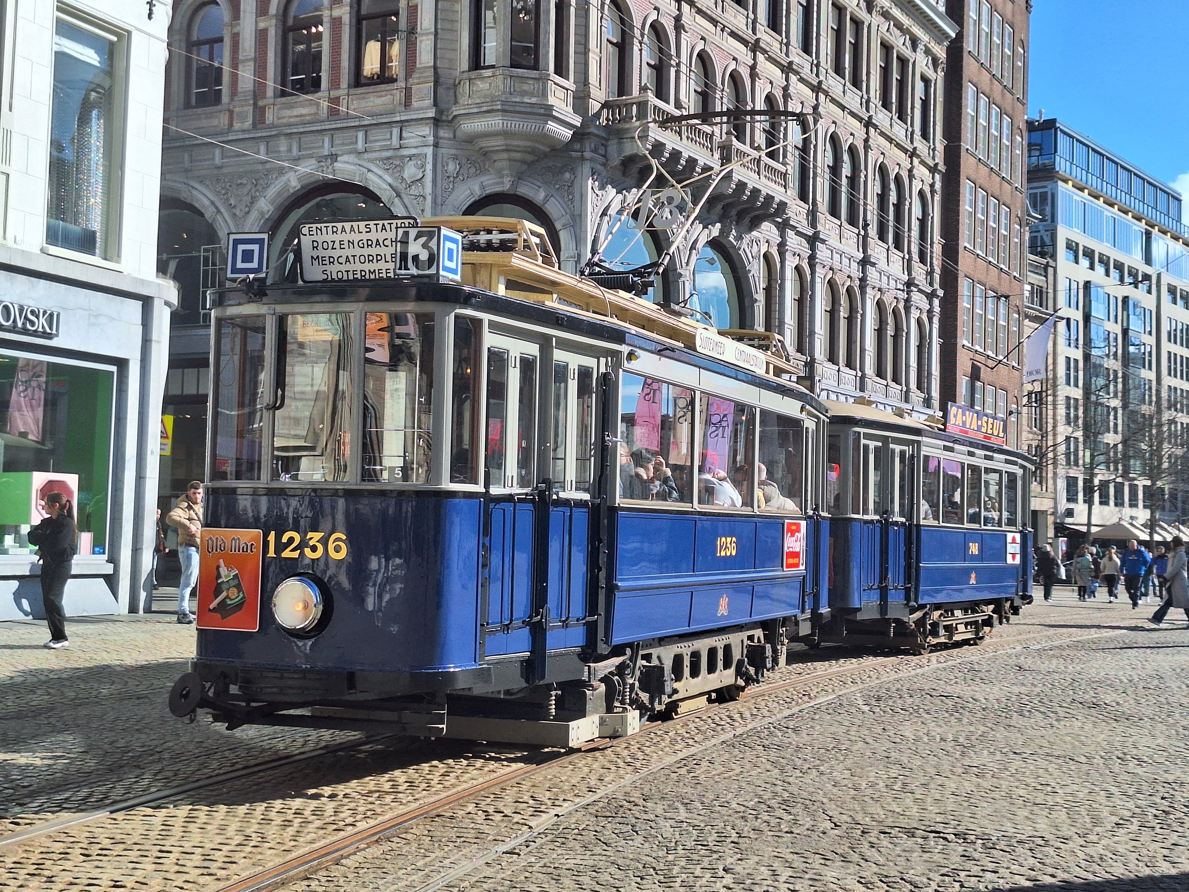 GVB Tweeassser 1236 met bijwagen 748