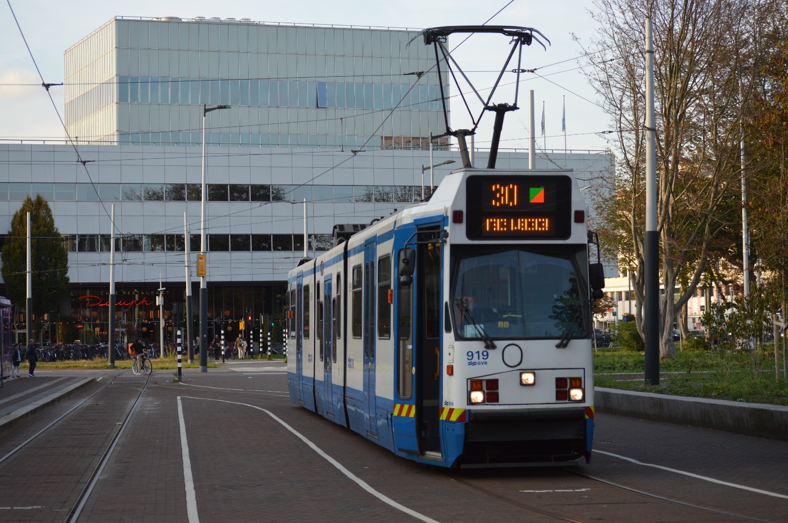 Tram 919