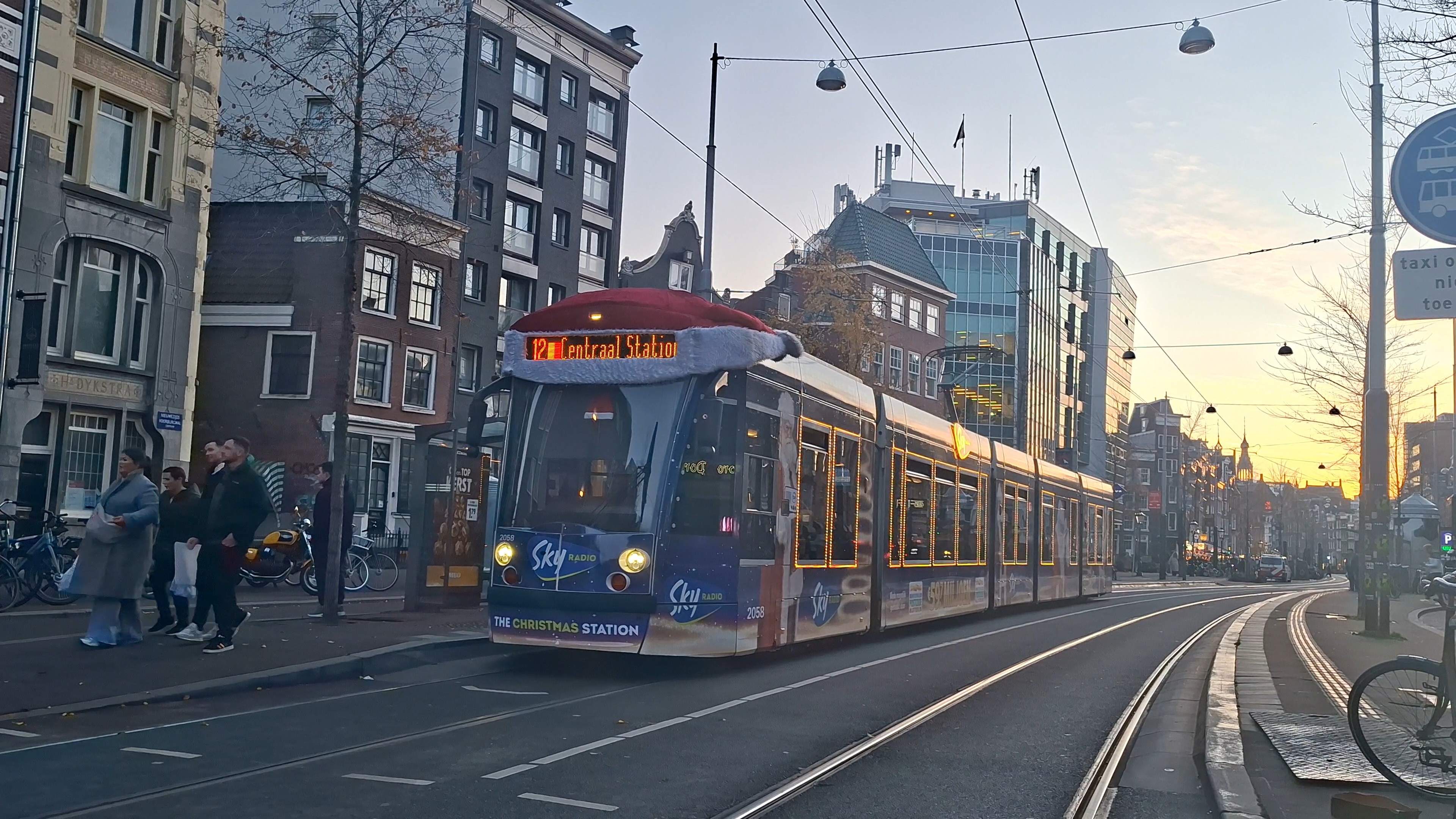 GVB Combino Tram 2058
